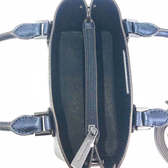 Michael Kors Adele Messenger Midnight Bag TZ Pouch - Picture 6 of 8